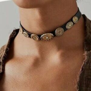 Free People Salt Lake choker NWT